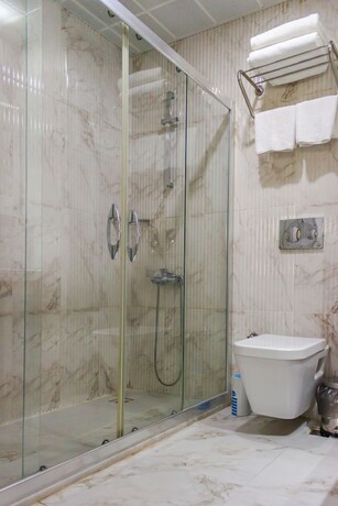 Imagen de la habitación del Aydin Cemberlitas Otel. Foto 13