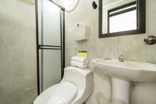 Imagen de la habitación del Ayenda 1120 Hotel Comercial. Foto 1