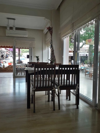 Imagen de los interiores del Ayhan Otel. Foto 18