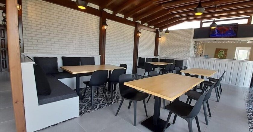Imagen del bar/restaurante del Ayhan Suite Hotel. Foto 11