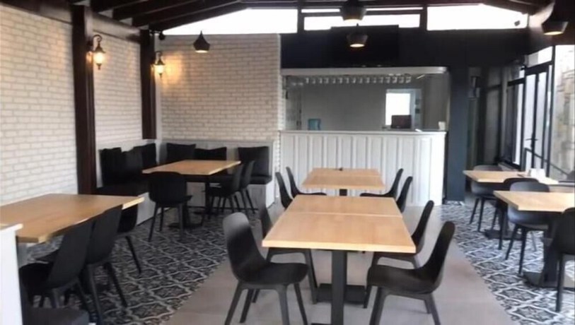 Imagen del bar/restaurante del Ayhan Suite Hotel. Foto 12