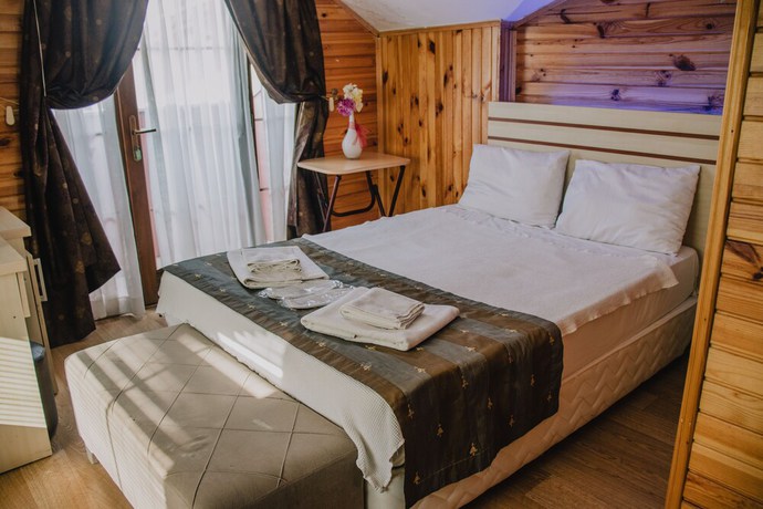 Imagen de la habitación del Ayisigi Hotel. Foto 14