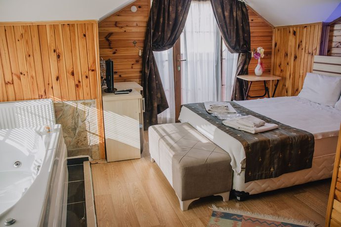 Imagen de la habitación del Ayisigi Hotel. Foto 15