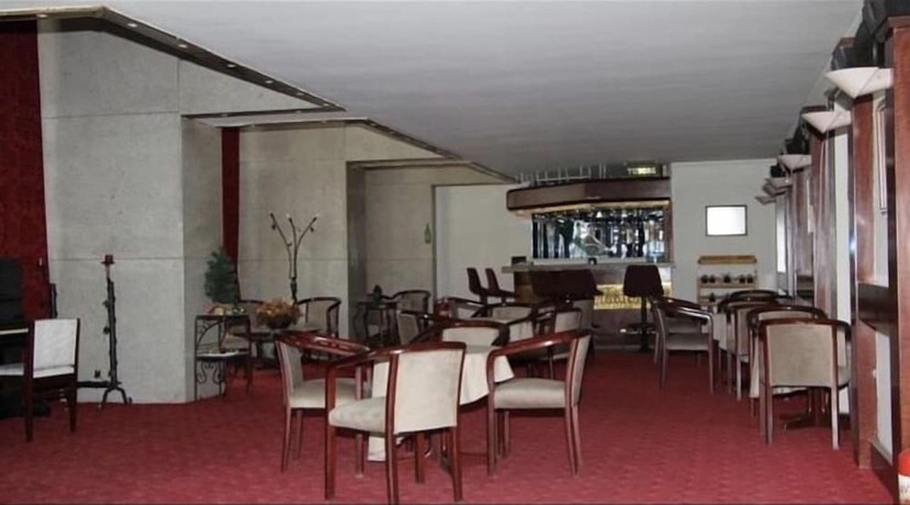 Imagen del bar/restaurante del Ayma Hotel. Foto 2