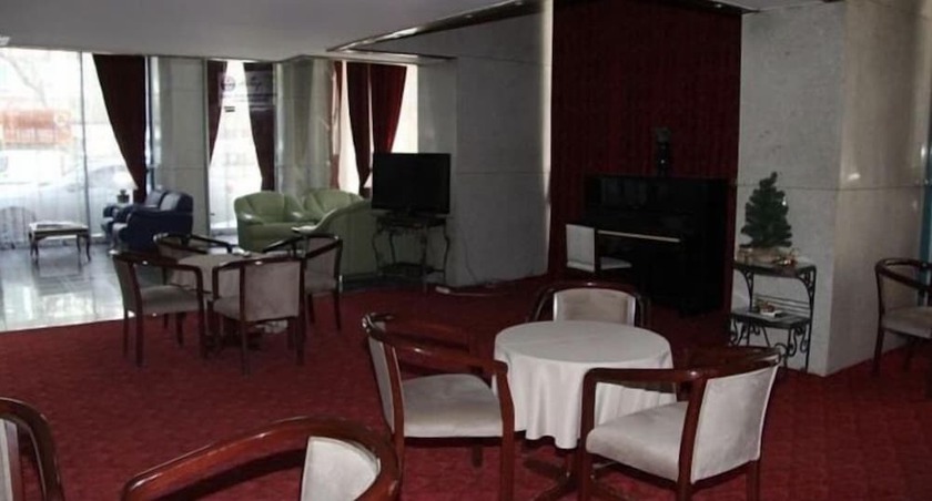 Imagen del bar/restaurante del Ayma Hotel. Foto 3