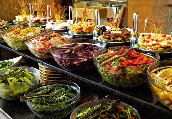 Imagen del bar/restaurante del Ayvalik Cinar Hotel. Foto 9