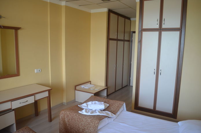 Imagen de la habitación del Ayvalik Palas Hotel. Foto 6