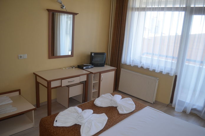 Imagen de la habitación del Ayvalik Palas Hotel. Foto 7