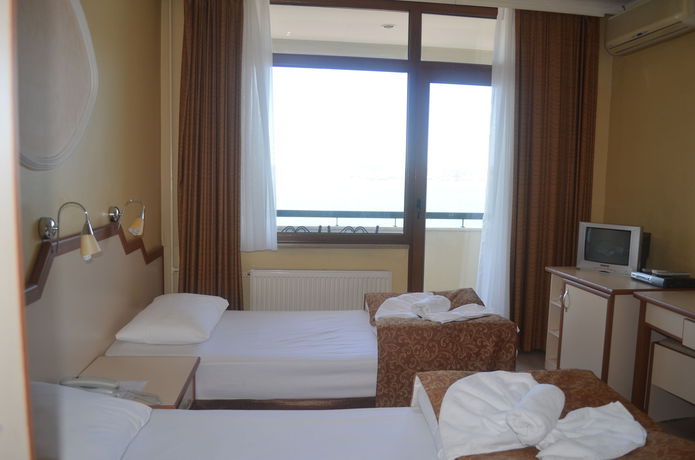 Imagen de la habitación del Ayvalik Palas Hotel. Foto 8