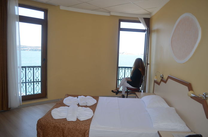Imagen de la habitación del Ayvalik Palas Hotel. Foto 15