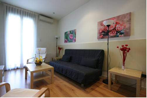 Imagen de la habitación del Az Barcelona Center. Foto 8