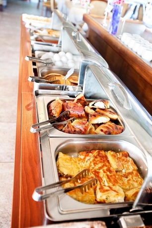 Imagen del bar/restaurante del Azade Hotel. Foto 2