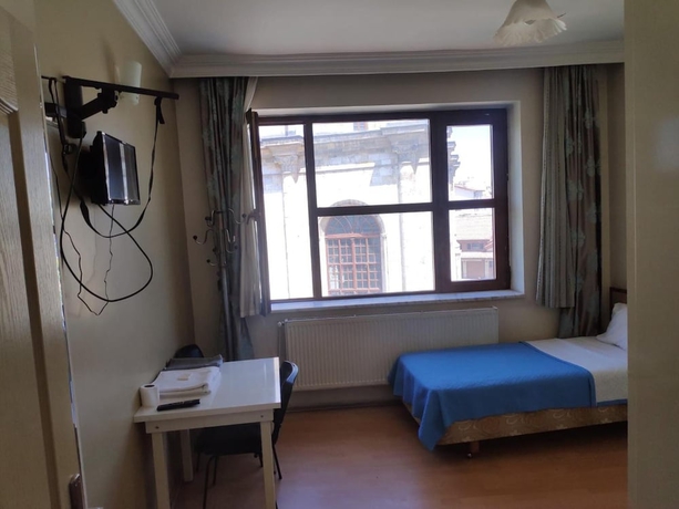 Imagen de la habitación del Aziziye Otel. Foto 6
