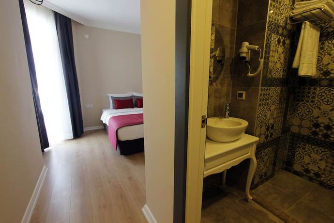 Imagen de la habitación del Azuu Hotel. Foto 6