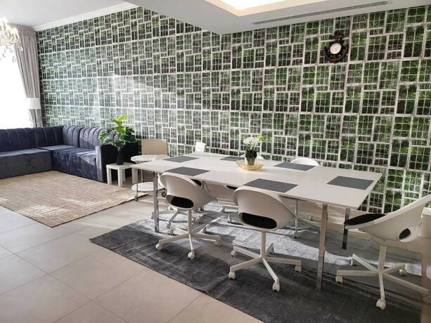 Imagen general del B411 Furnished Apartment With Maidroom. Foto 3