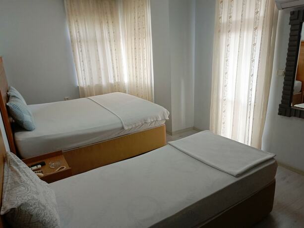 Imagen general del BEGÜMHAN PANSİYON. Foto 1