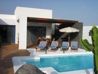 Imagen de la piscina del BELLAVISTA, Playa Blanca. Foto 5