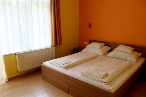 Imagen de la habitación del BF Hotel. Foto 7