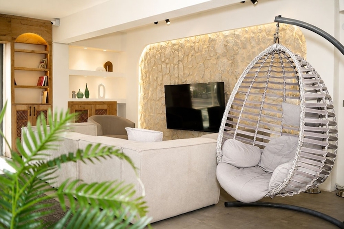 Imagen de los interiores del BL KARAKUM SUITES. Foto 13