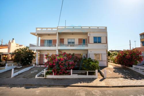 Imagen de la habitación del BLife Faro Beach Hostel. Foto 11