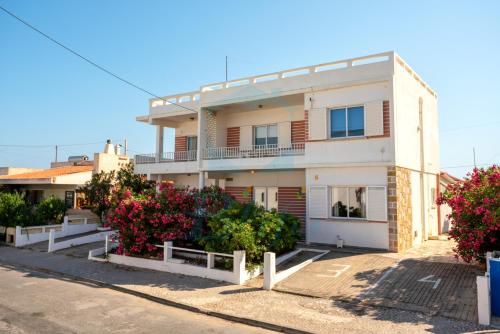 Imagen de la habitación del BLife Faro Beach Hostel. Foto 12
