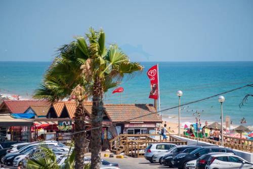 Imagen de la habitación del BLife Faro Beach Hostel. Foto 13