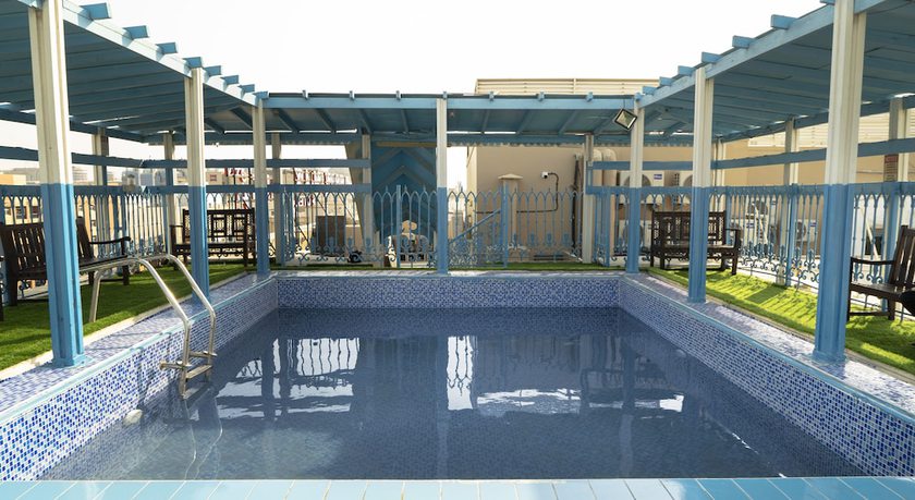 Imagen de la piscina del BOONMAX HOTEL L.L.C. Foto 15