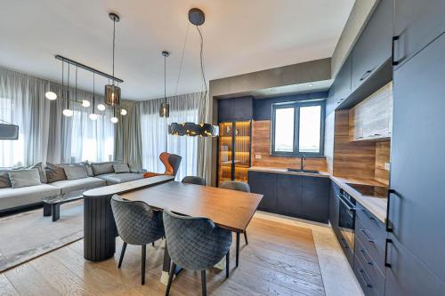 Imagen general del BW-Beograd na vodi. Foto 14