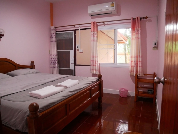 Imagen de la habitación del Baan Suan Palm Resort. Foto 12