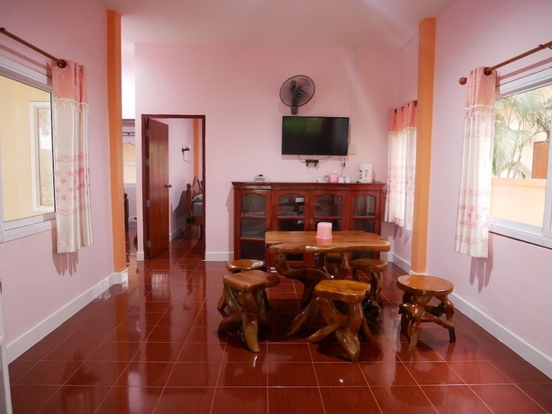 Imagen de la habitación del Baan Suan Palm Resort. Foto 13