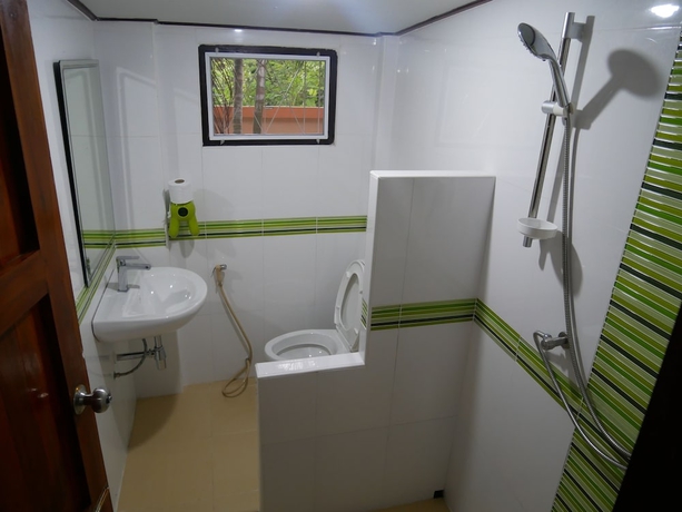 Imagen de la habitación del Baan Suan Palm Resort. Foto 16