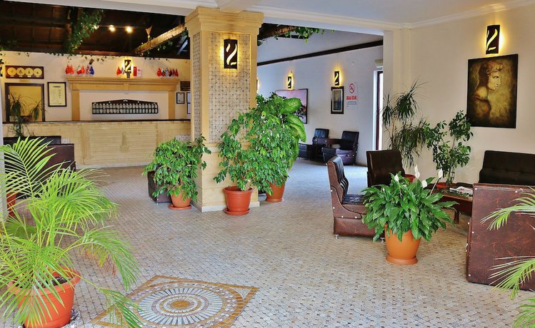 Imagen de los interiores del Bacahan Hotel - Special Class. Foto 17