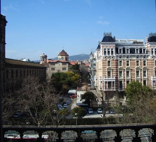 Imagen general del Backpackers House Bcn. Foto 3