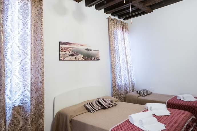 Imagen de la habitación del Backpackers House Venice - Hostel. Foto 15