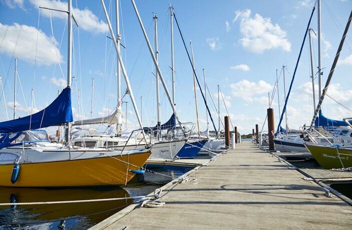 Imagen general del Bades Huk Marina Hotel. Foto 11