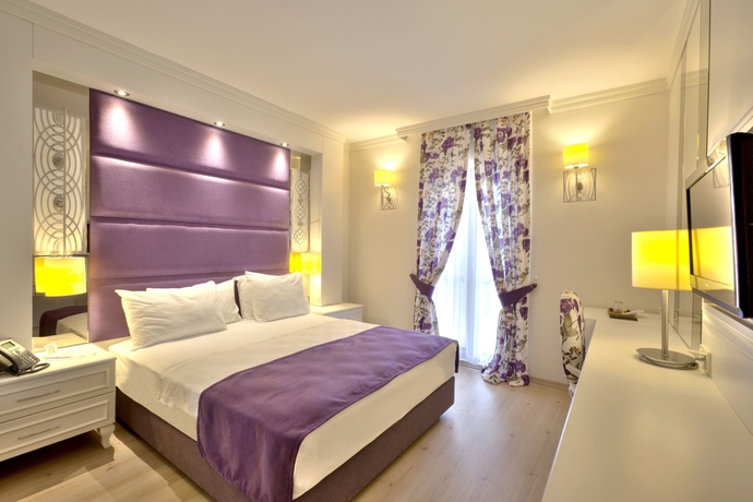 Imagen de la habitación del Baga Hotel. Foto 10