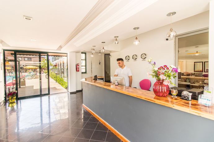 Imagen de los interiores del Bahar Hotel. Foto 15