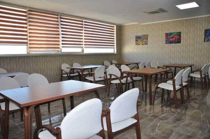 Imagen del bar/restaurante del Bahas Hotel. Foto 3