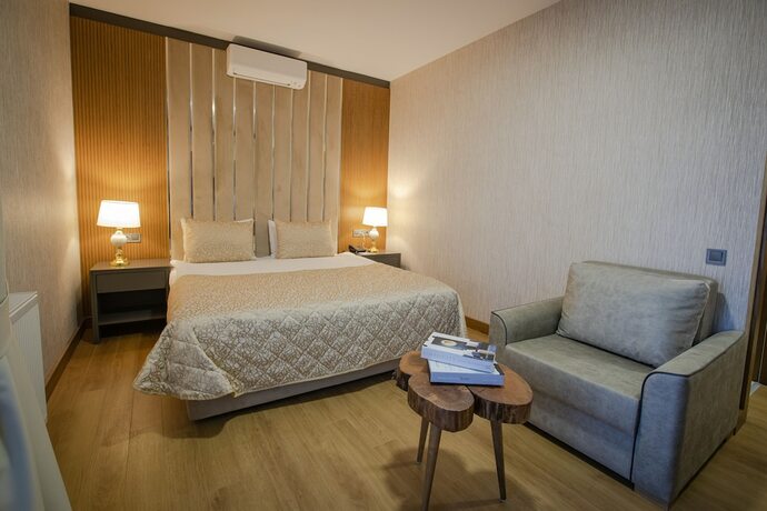 Imagen de la habitación del Bah&ccedil;elievler Hotels. Foto 12