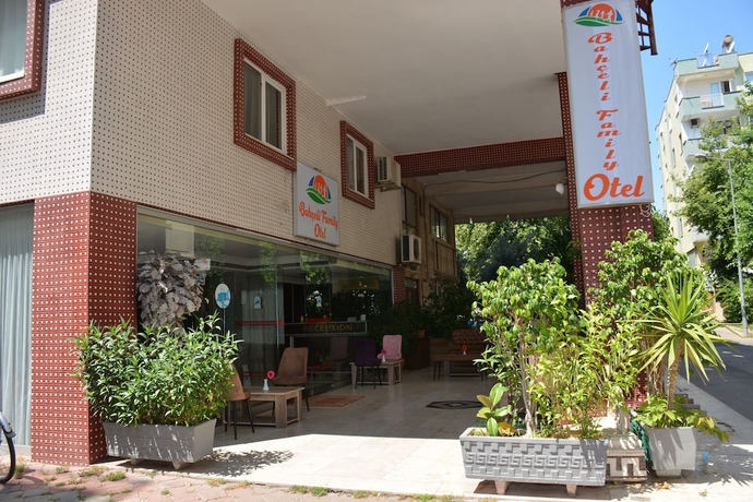 Imagen de los exteriores del Bahceli Family Otel. Foto 16