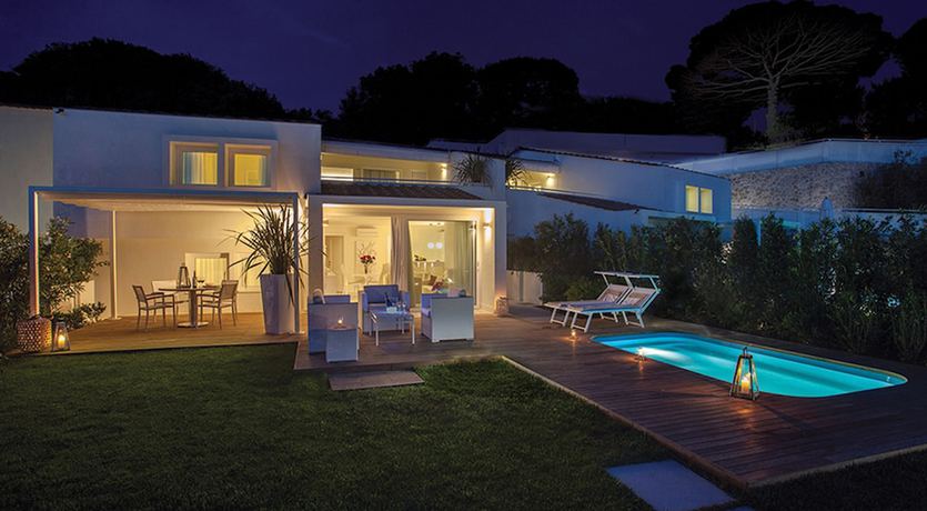 Imagen de los exteriores del Baia Bianca Suites. Foto 20