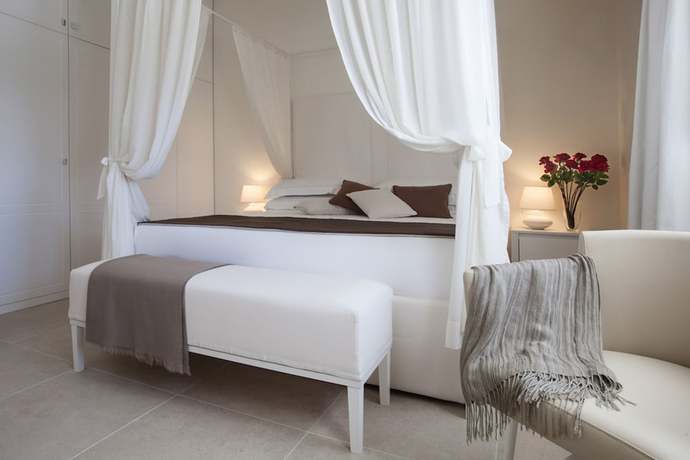 Imagen de la habitación del Baia Bianca Suites. Foto 7