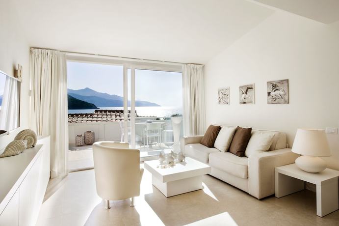 Imagen de la habitación del Baia Bianca Suites. Foto 17