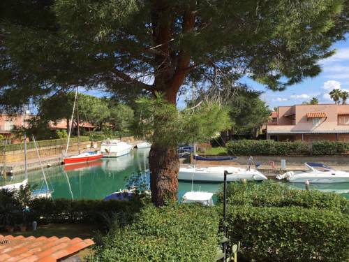 Imagen de la habitación del Baia Dei Delfini. Foto 2