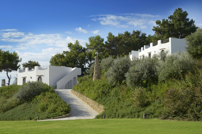 Imagen de los exteriores del Baia Delphis Resort. Foto 7