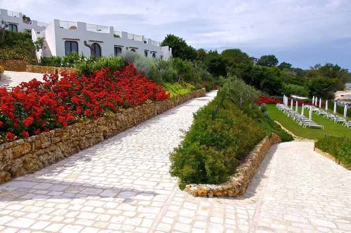 Imagen de los interiores del Baia Delphis Resort. Foto 11