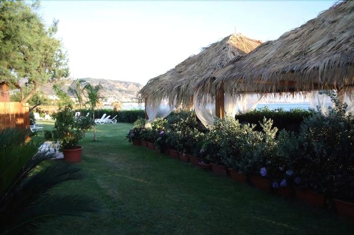 Imagen de los exteriores del Baia dello Stretto. Foto 13