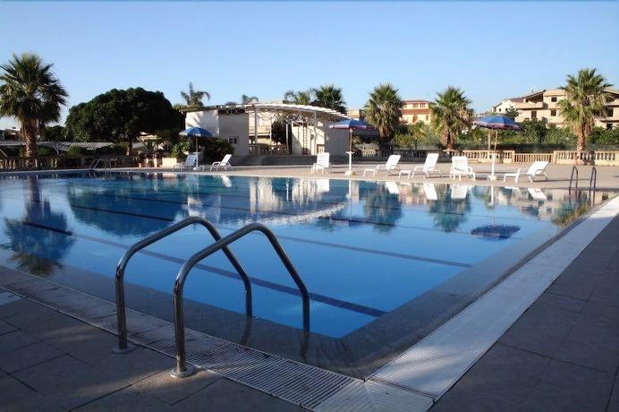 Imagen de la piscina del Baia dello Stretto. Foto 20