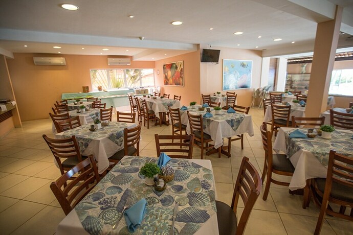 Imagen del bar/restaurante del Baía Branca Beach Resort. Foto 3