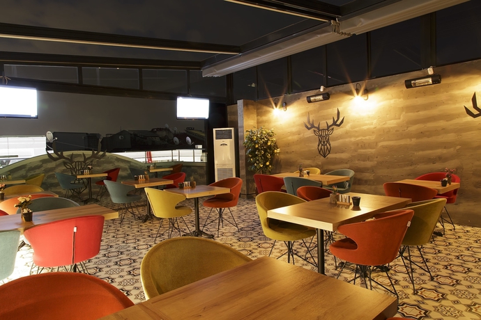Imagen del bar/restaurante del Bakırk&ouml;y Des Suit Otel. Foto 8